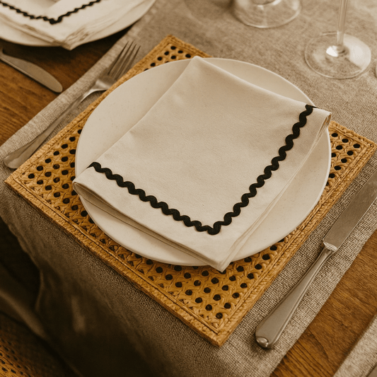Orla S/4 Cotton Napkins 40cm Ivory/Black - Just A Pinch Co